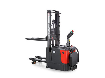 2 ton electric stacker